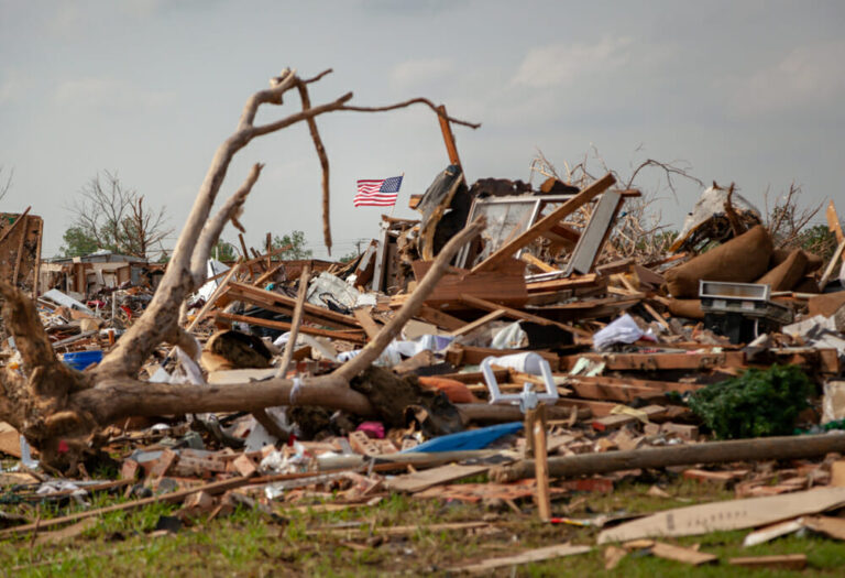 F5,Tornado,Destruction,In,Moore,,Oklahoma,,May,2013