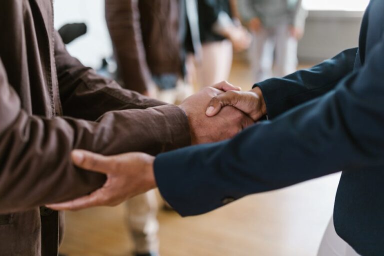 how to negotiate a settlement with an insurance claims adjuster