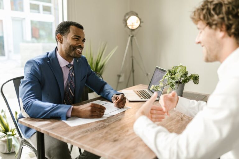 how do insurance companies negotiate settlements